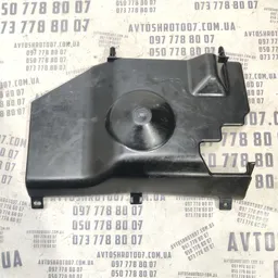 Накладка Mitsubishi Outlander 06-12 2.0D пр.ниж OEM 8002a052