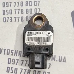 Датчик удару Outlander XL 06-12 2.0D правий OEM 8651a002