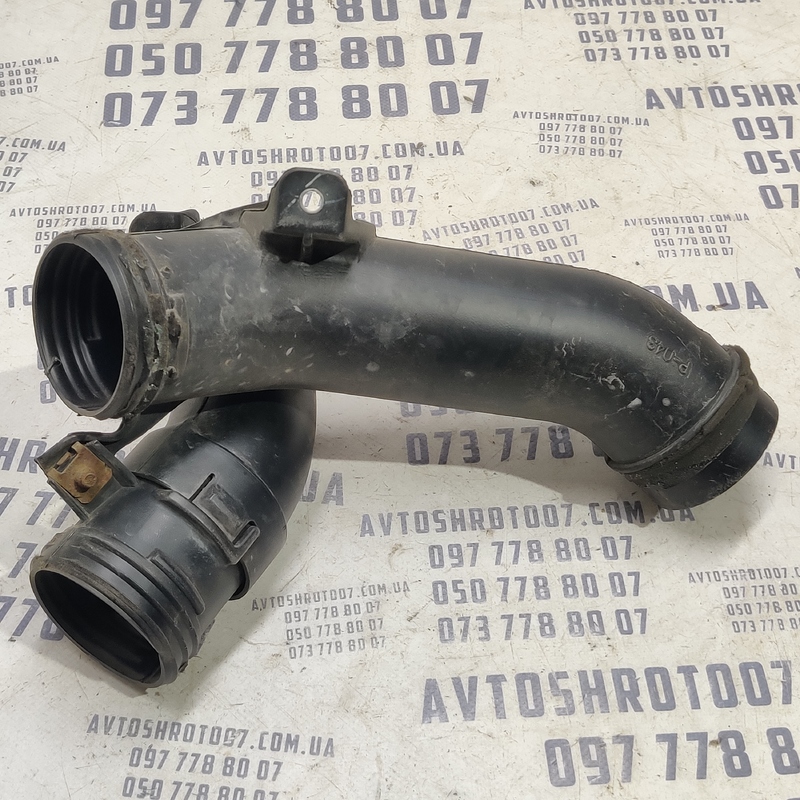 Патрубок повітряний Toyota Corolla 06-13 1.6Б OEM 1775237030