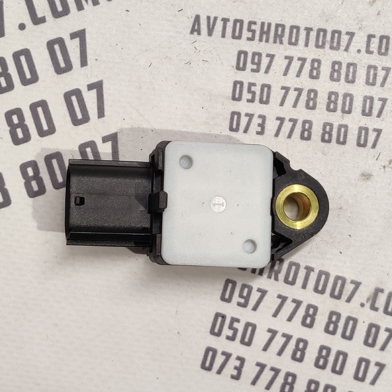 Датчик удару Toyota Corolla 07-13 1.6 прав OEM 8983102060 фото 2