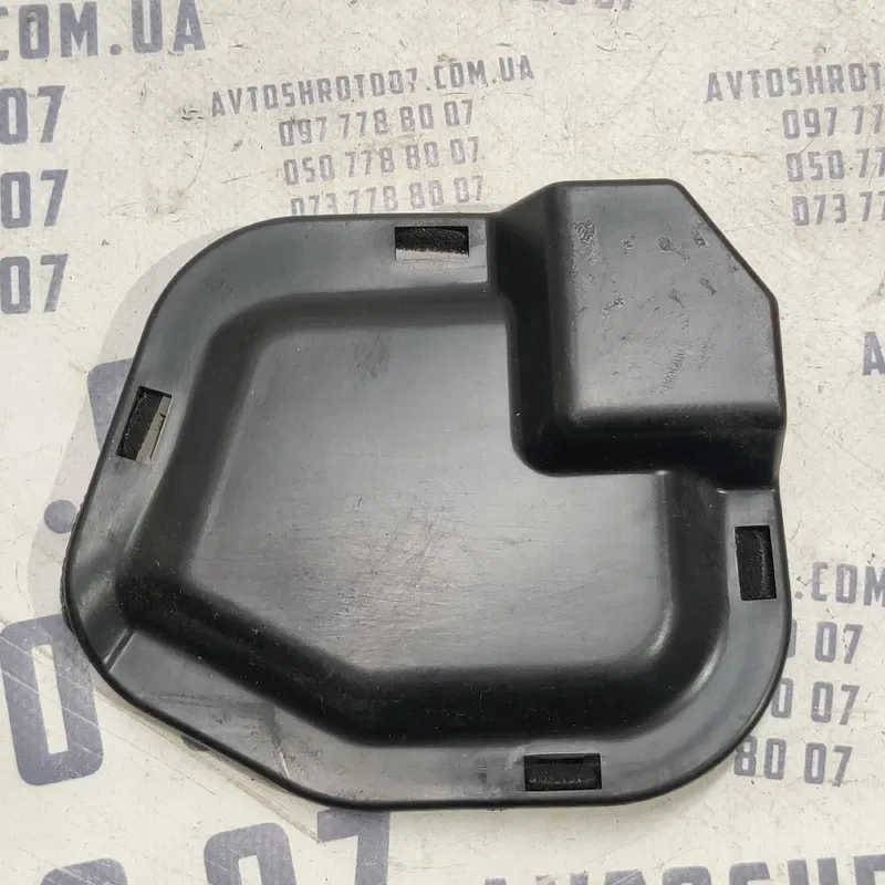 Накладка Mitsubishi Outlander XL (06-12) 2.0D OEM 5729a010