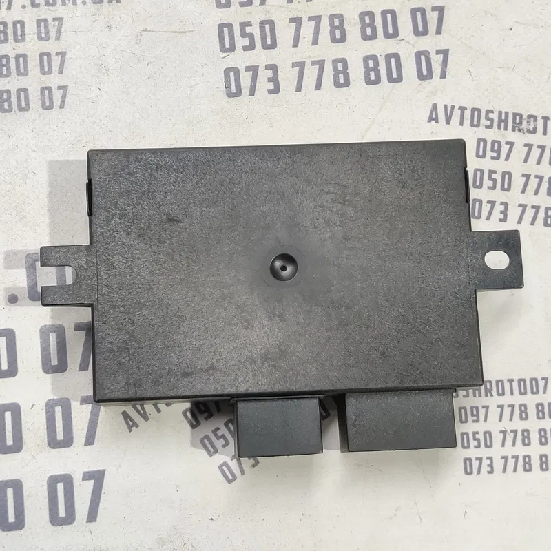 Блок фаркопа VW Touareg 2010-2018 3.0 Diesel OEM 7L0907383G