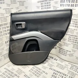 Карта задня права Outlander XL 06-12 2.0D OEM 7222a388xaq