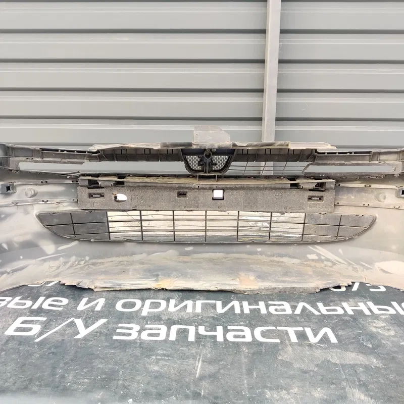 Бампер Peugeot 807 (02-14) 2.2 HDI передній OEM 7401T5
