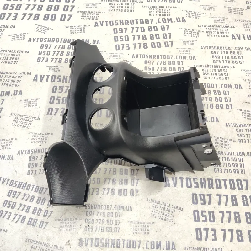 Накладка Mitsubishi Outlander XL (06-12) 2.0D OEM 8002a036zz
