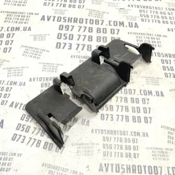 Накладка Mitsubishi Outlander XL 06-12 2.0D OEM 6977A271ZZ