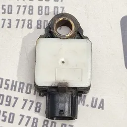 Датчик удару Outlander XL 06-12 2.0D правий OEM 8651a002 фото 2