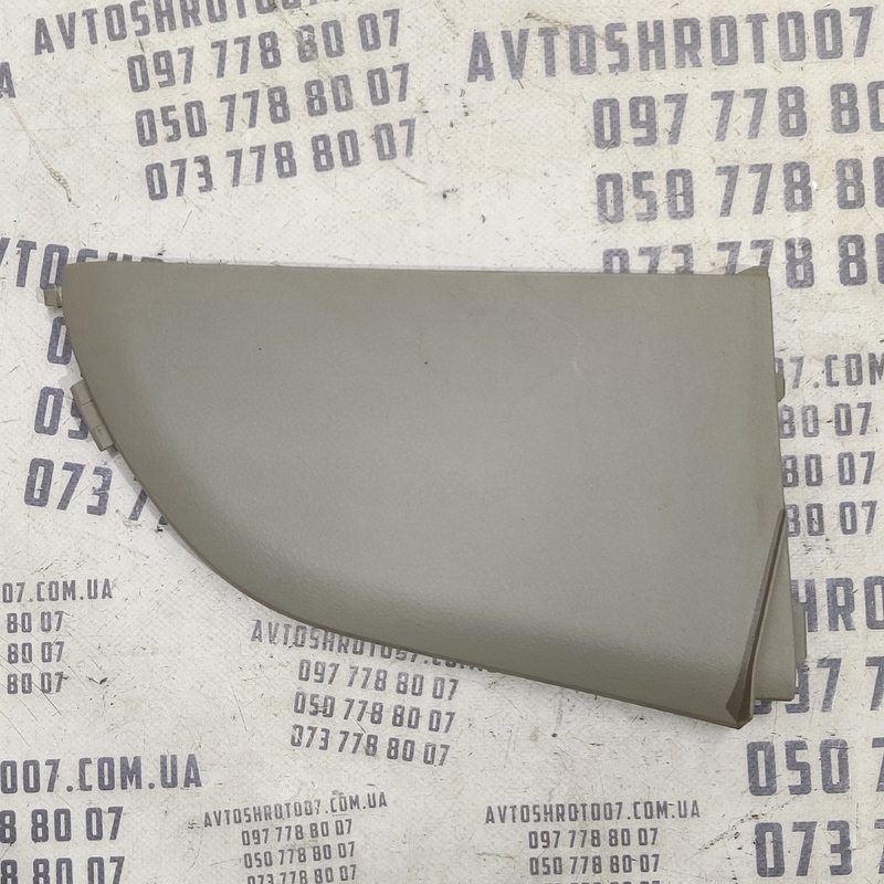 Накладка салону Toyota Corolla 06-13 1.6 ліва OEM 5531812100