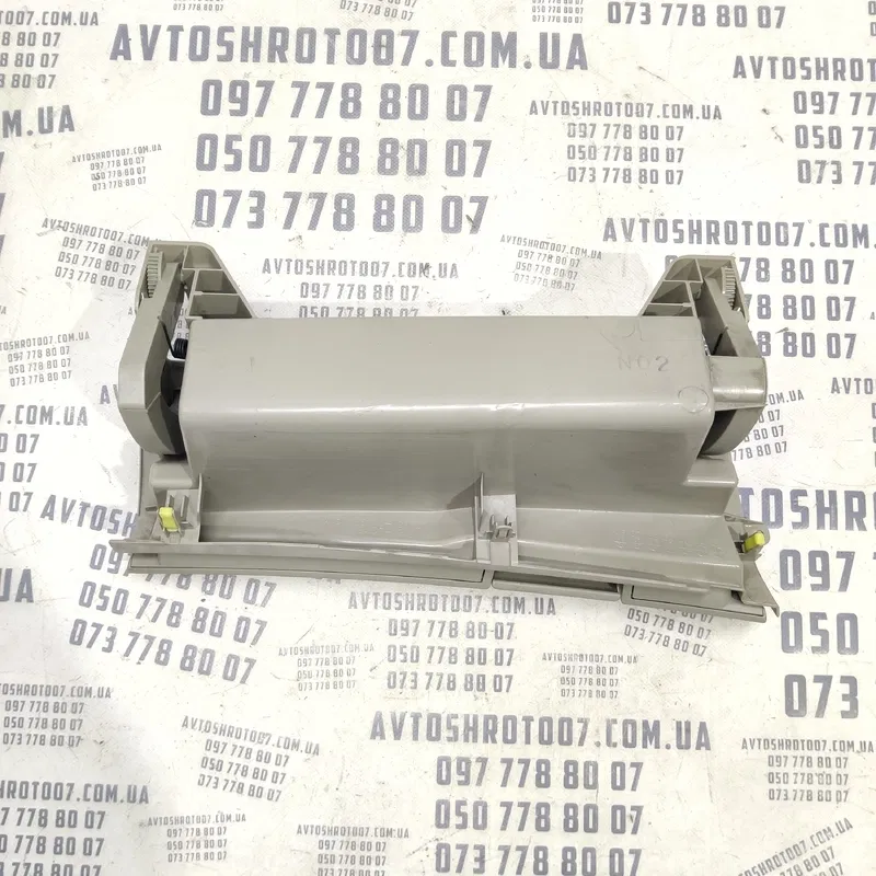 Бардачок Toyota Corolla (06-13) 1.6 бензин OEM 5504112050
