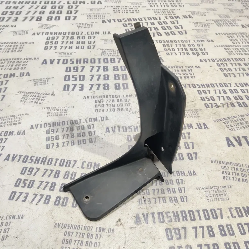 Накладка Mitsubishi Outlander XL 06-12 зад. пр. OEM 6415a016