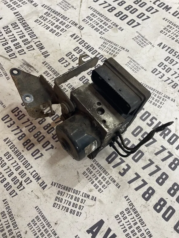 Блок АБС Ford Focus MK1 (98-04) 1.6 бензин OEM 5wk84031