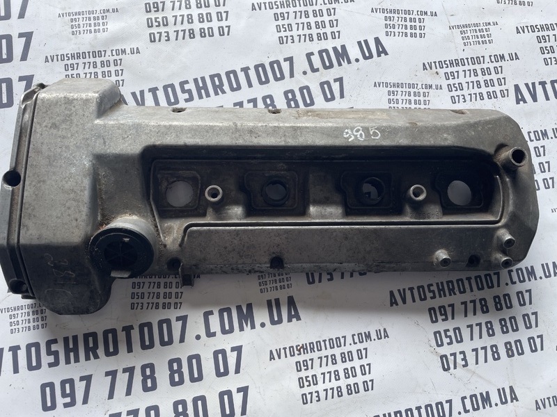 Клапанна кришка Mercedes W210 (95-02) 4.2 бенз OEM 15486372