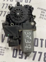 Мотор склопідіймача Audi A4 B5 (94-01) пер.пр. OEM 536001401 фото 2