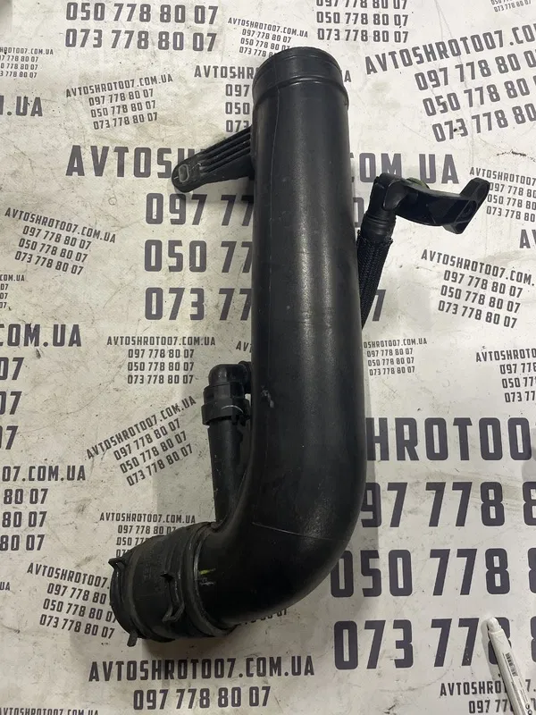 Патрубок пов. VW Passat B8 USA (11-19) 1.8 TSI OEM 5с0129654