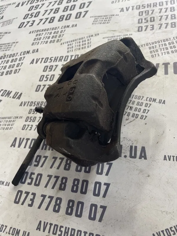 Супорт Mitsubishi Lancer 9 (03-08) 1.3 Пр. Пер. OEM MR955064
