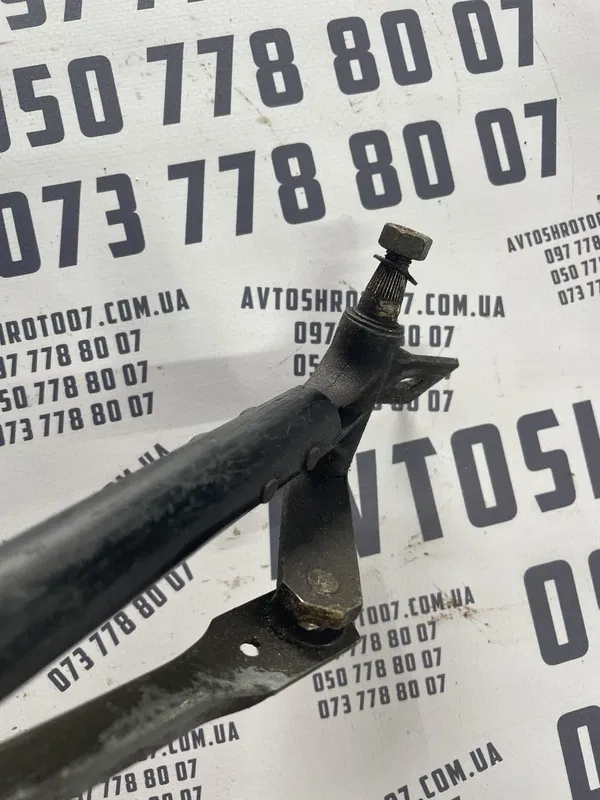 Трапеція склоочисників Audi 80 B3 (86-91) передня 390241097