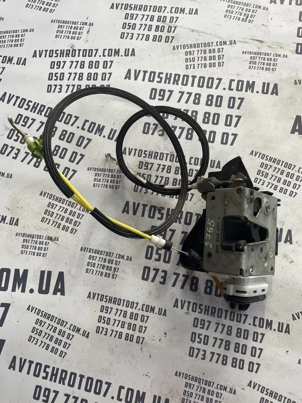 Замок дверей Audi 80 B3 (86-96) задня ліва OEM 8D0839015A