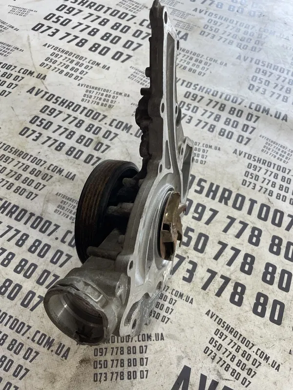 Помпа Mercedes ML W164 (05-11) 5.5 Бензин OEM R2732010101