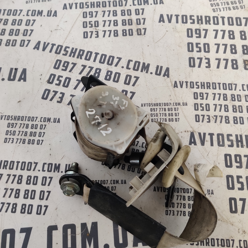Ремінь безпеки Infiniti FX 35 задній правий OEM c70922r10