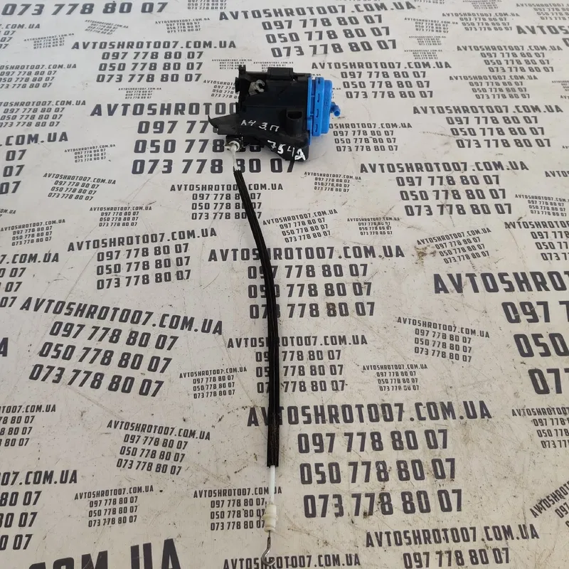 Замок дверей Audi A4 B5 (94-01) задня права OEM 8D0839016A