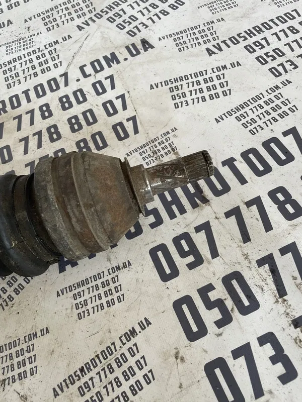 Привід Opel Vectra C (02-08) 1.8 бенз. правий OEM 1008822050