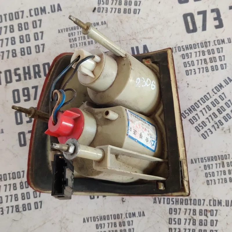 Ліхтар задній Chery Amulet правий OEM a153773040ba