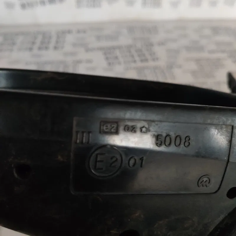 Дзеркало Renault Scenic 1 (96-03) ліве OEM 10461