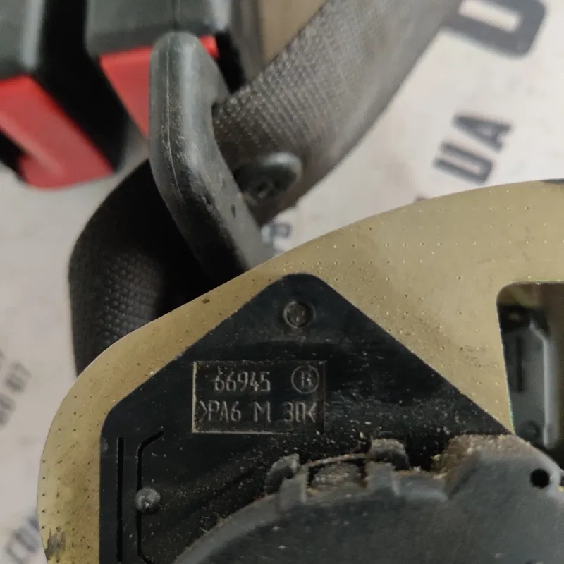 Ремінь безпеки Ford Focus MK1 98-04 задній правий 00063774b