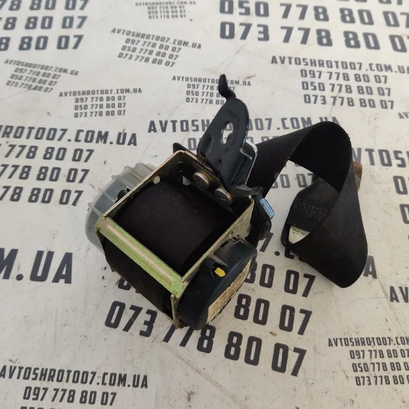 Ремінь безпеки Mazda 3 BK (03-09) задня ліва OEM 602461401