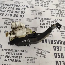 Замок дверей перед. лів. Ford Focus MK2 (04-11) xs41a21813ce