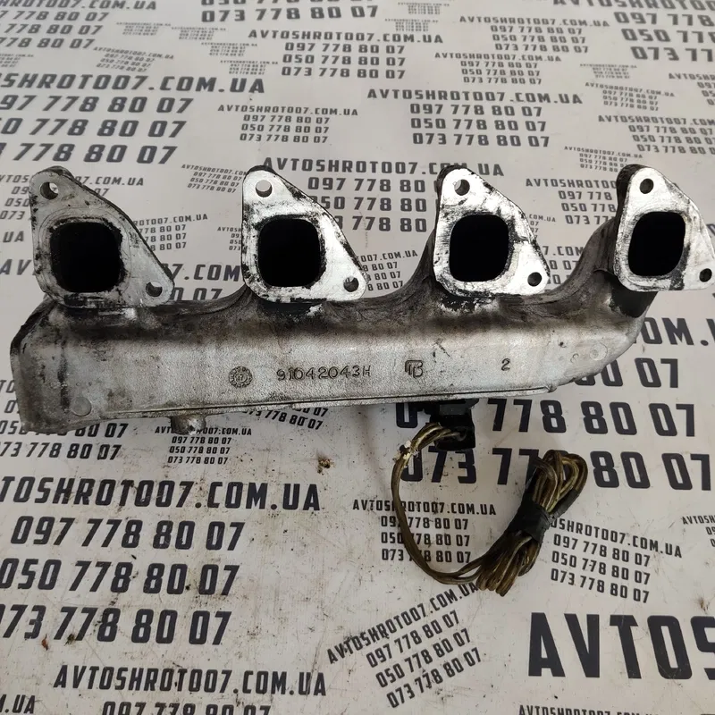 Впускний колектор Chrysler Voyager 3 (96-00) 91042043h