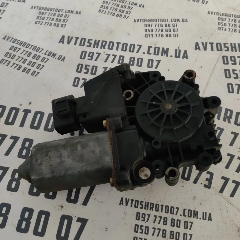 Мотор склопідіймача Audi A4 B5 (94-01) OEM 536001401