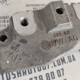 Кронштейн КПП VW Passat B8 USA 15-19 1.8 бенз OEM 1K0199117 фото 3
