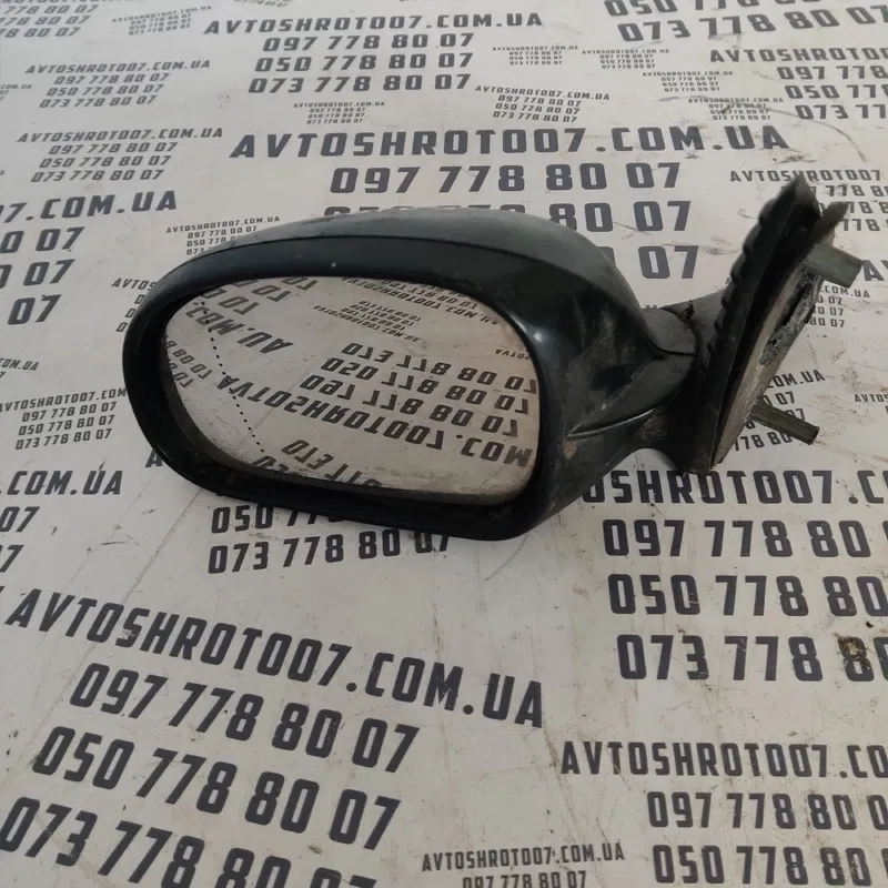 Дзеркало Renault Scenic 1 (96-03) ліве OEM 10461