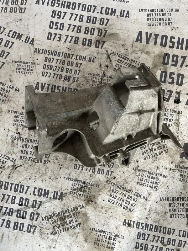 Кронштейн педалі тормоза Mercedes W210 95-02 OEM 9012941301