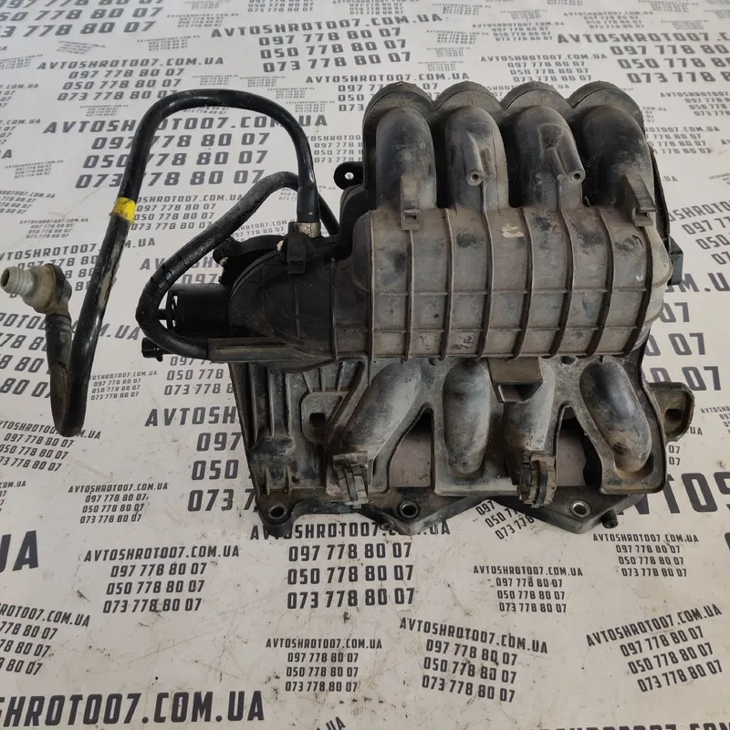 Впускний колектор Fiat Doblo 1.4 бензин OEM 552183110