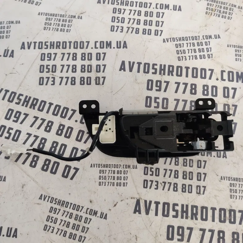 Ручка внутр. Lexus LS 430 00-06 передня ліва OEM 6927850080