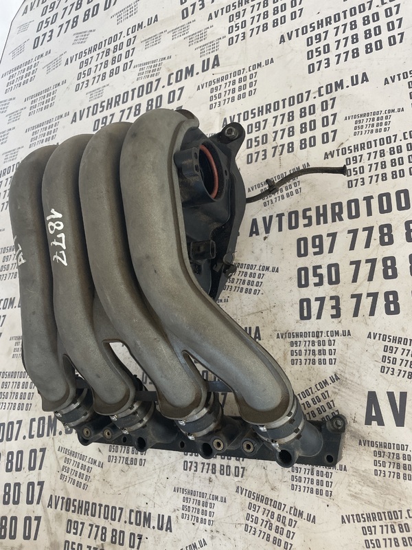 Впускний колектор Audi A4 B5 04-08 2.0 ALT OEM 06b133210aj фото 2