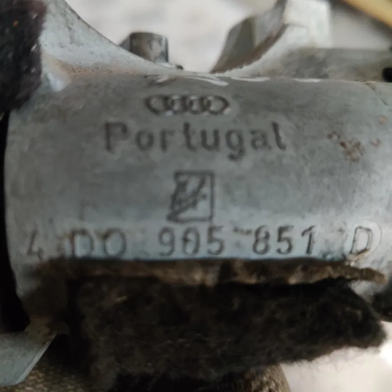 Замок запалювання Audi A8 D2 (1994-2002) OEM 4d0905851d
