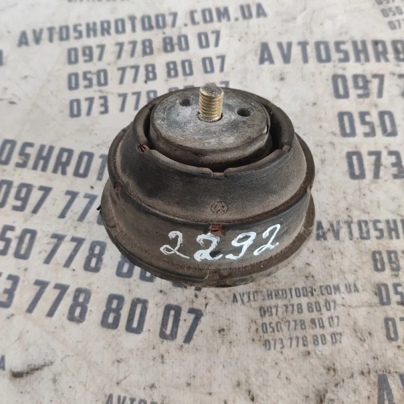 Подушка двигуна BMW 3 E36 316i (90-00) 1.6i OEM 22111095444