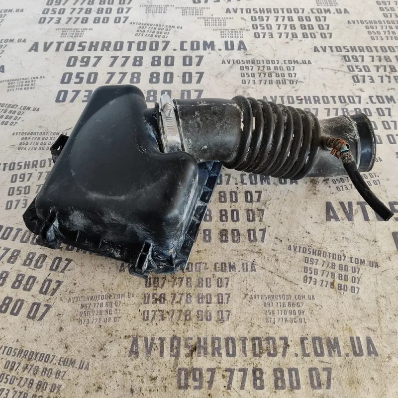 Корпус повітряного фільтра Geely MK (06-15) 1.5 MR479QA бенз