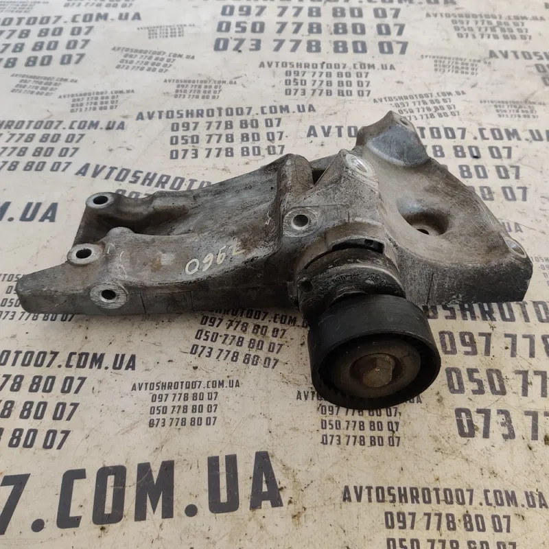 Кронштейн генератора Skoda Fabia 2 (07-14) OEM 036145169G
