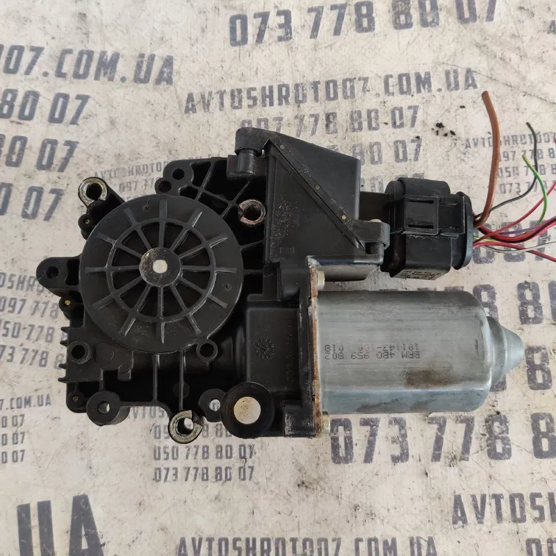 Мотор склопідіймача Audi A6 C5 (97-05) зад.пр. OEM 536001402