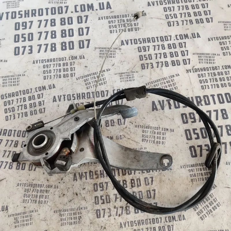 Ричаг ручного тормозу Mercedes S W220 (98-05) OEM g12557674