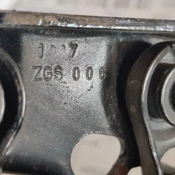 Петля капоту Mercedes E W211 (02-09) ліва OEM 2118800128 фото 4