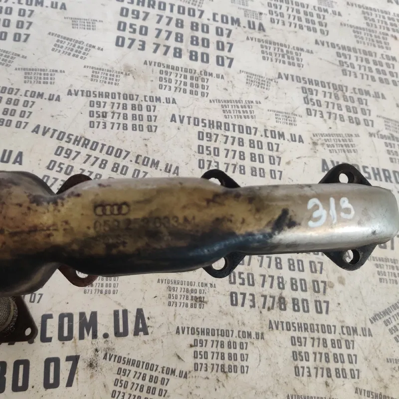 Колектор випускний лівий Audi A6 C5 97-04 2.5 TDI 059253033M