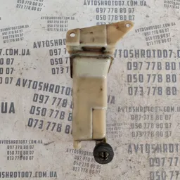 Бачок насосу ГУР Volkswagen Passat B5 (96-05) OEM 8D0422373C фото 2
