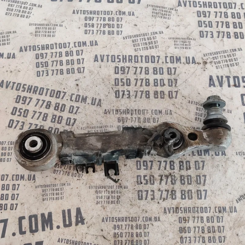 Ричаг Mercedes W205 (14-21) Бензин перед. ниж. OEM 7708007