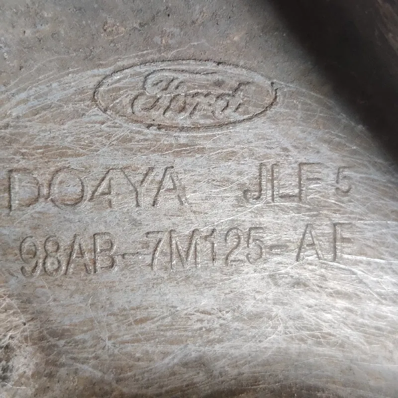 Кронштейн КПП Ford Focus MK2 (04-11) OEM 98ab7m125af