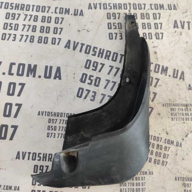 Бризговик Geely MK (06-14) 1.5 бенз передній правий